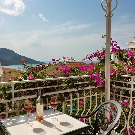 Korsan No.16 Kaş
