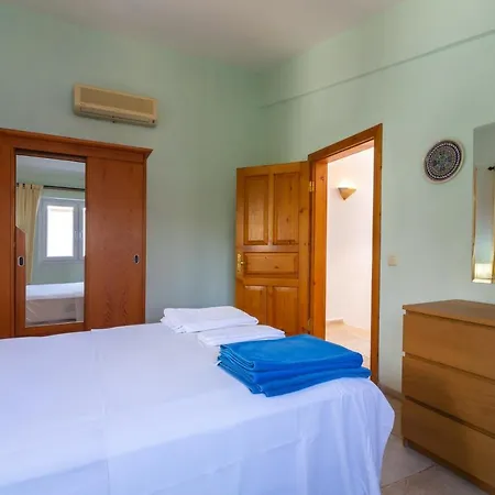 Korsan No.16 아파트호텔