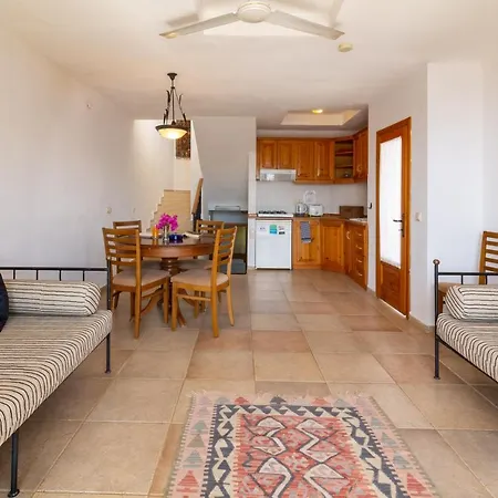 Korsan No.16 아파트호텔