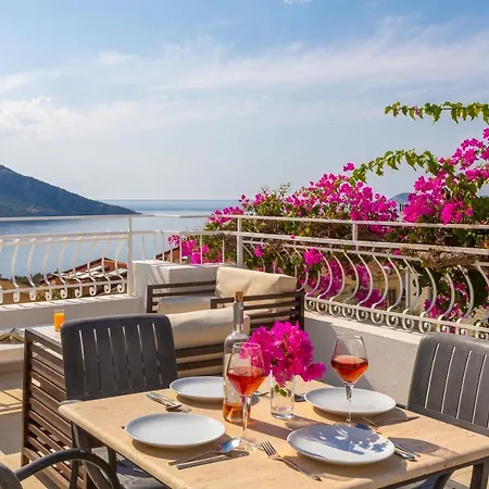 Korsan No.16 * Kaş